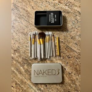 Urban Decay Makeup Brush Set in Silver and Gold